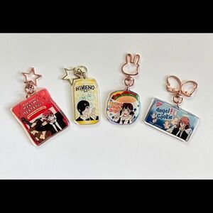 set of 4 chainsaw man acrylic keychains